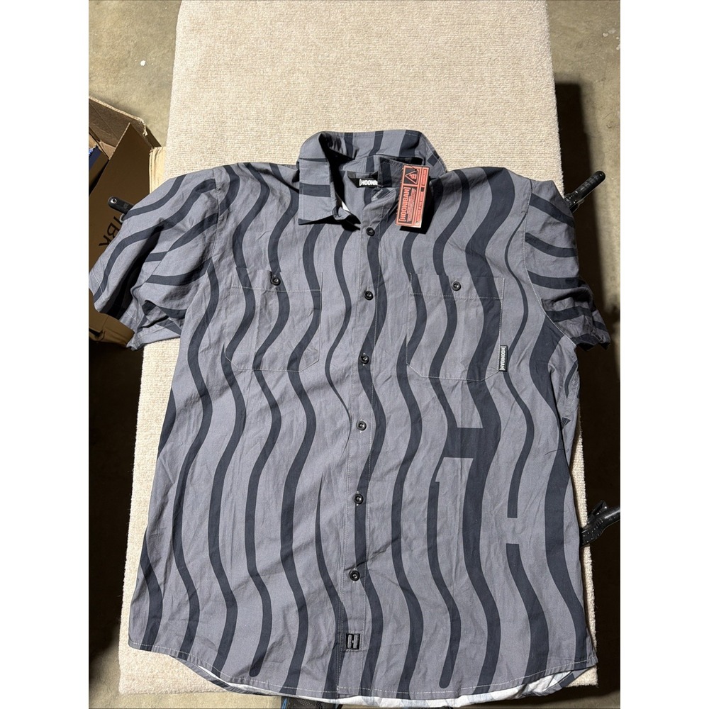 HOONIGAN ESSES WOVEN SHORT SLEEVE BUTTON-UP SHIRT SIZE XL NWT